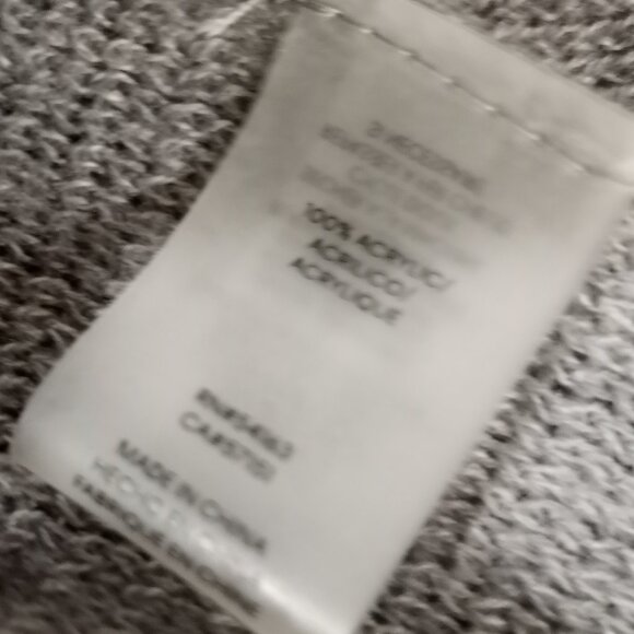 CALVIN KLEIN FRINGED GREY WRAP SHAWL WITH HOOD. WOMEN ONE SIZE - Picture 6 of 6